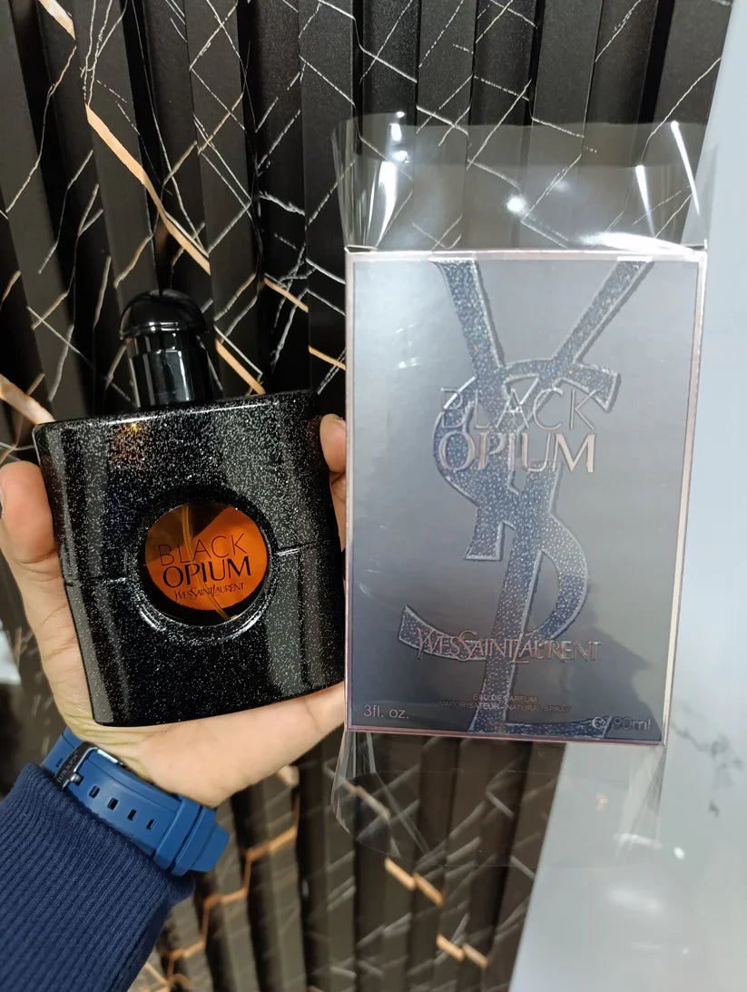 YVES SAINT LAURENT BLACK OPIUM