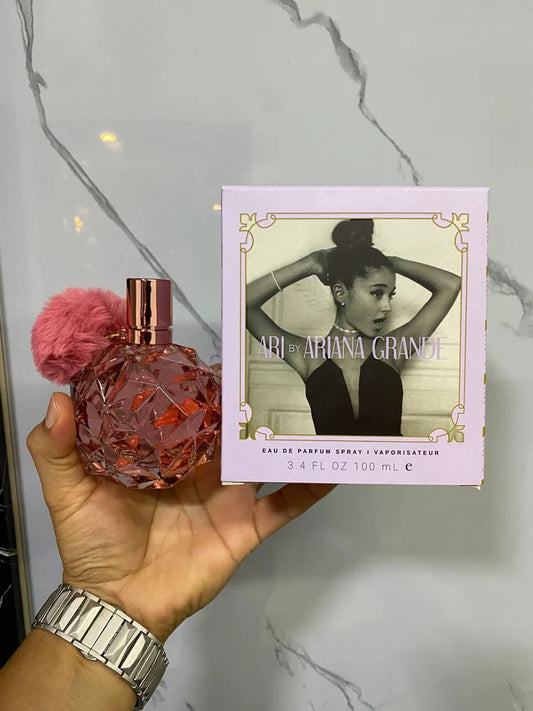 ARIANA GRANDE ARI