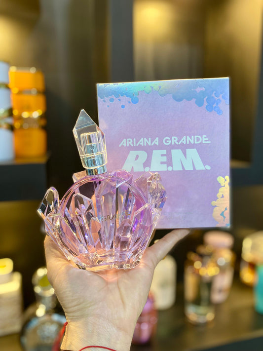 ARIANA GRANDE REM